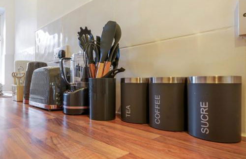 Next to station/stadium/the city - Foto 7