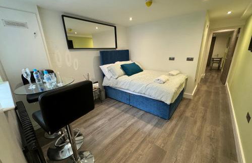 Southgate Luxury Apartments-Jaquzzi Bath-Private Parking- suitable for contractors - Foto 11