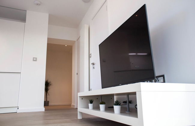 Luxury One Bed Archway - Photo 12