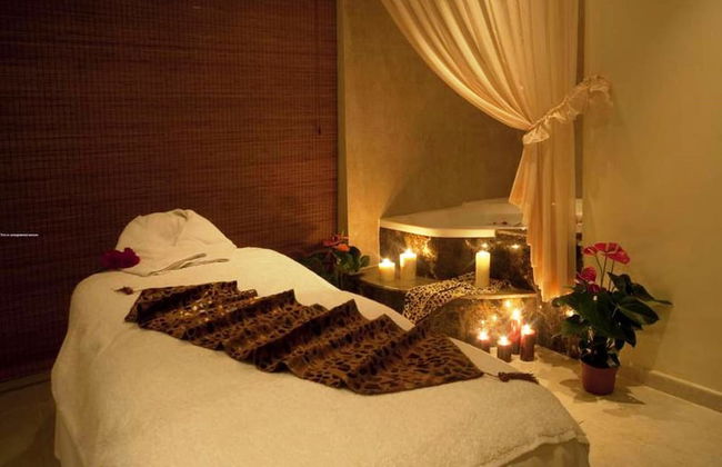 Magnum Hotel & Suites West Bay - Foto 24