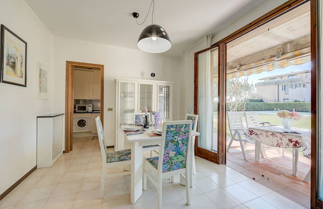 Lella Apartment Front Beach Garda Lake - Foto 18