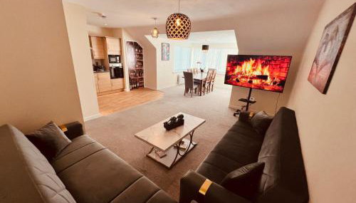 Middlesbrough Spacious Flat 2 bedrooms & 2 bathrooms & Free Private Parking & Wifi - Foto 1