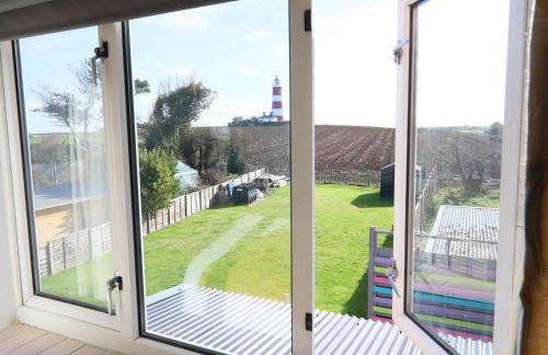 4 bed house 50 yards from the beach & lighthouse - Photo 17