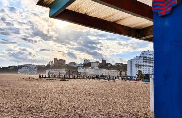 Ocean Whisper - 2 Bedroom Sea Front Apartment - Foto 39