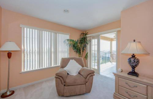 Magical Villa With Pool And Spa! Quiet Community - Foto 12