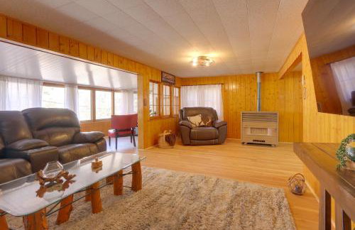 Riverfront Drake Home - 10 Mi to Estes Park! - Foto 7