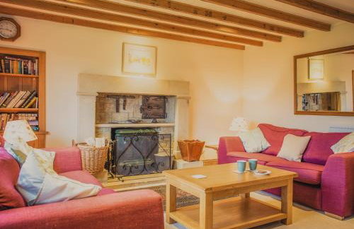 Deerclose West Farmhouse - Photo 3