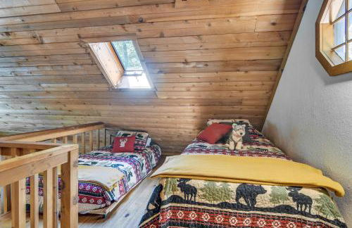 3 Mi to Table Rock Lake Cabin with Fire Pit! - Foto 17