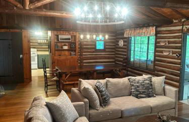 Blue Fish Cabin – Your Lakeside Getaway Awaits - Foto 13