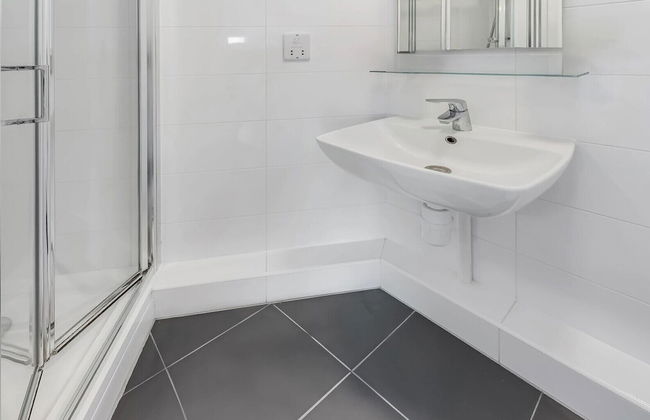 For Students Only Chapter White City in London - Photo 26