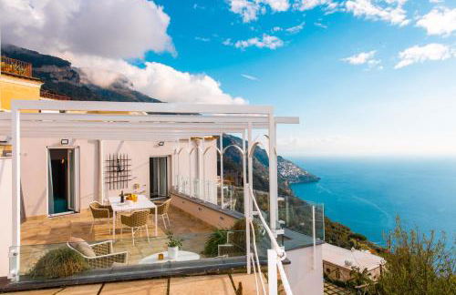 VILLA LA TAGLIATA spectacular jacuzzi tub amazing view and private parking garage - Photo 22