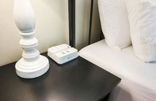 The Bumble Bee Hive 7-Bedroom House w/ Hot Tub - Foto 14