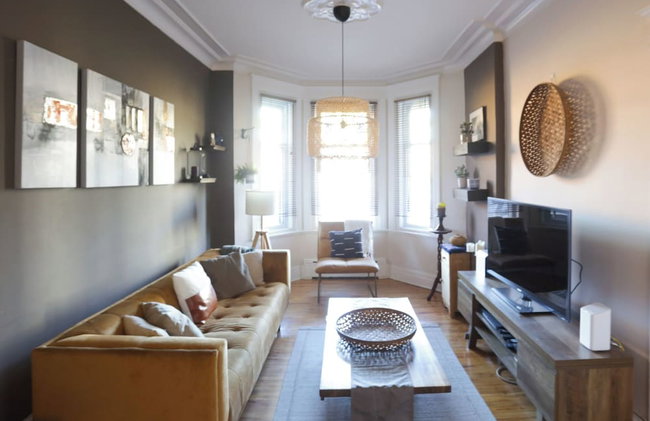 The Authentic and Charming Montrealer - Foto 1