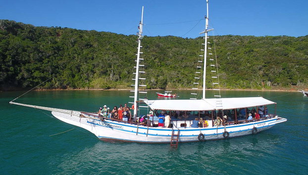 Búzios Day Trip - Photo 4, Take a sailboat ride along the coast