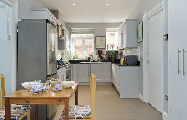 Delightful Apartment in Prime Location Near Hampstead Heath by Underthedoormat - Foto 16