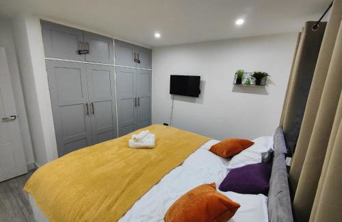 4 bedroom bungalow in Kettering - Garden - Parking - WiFi - Foto 31