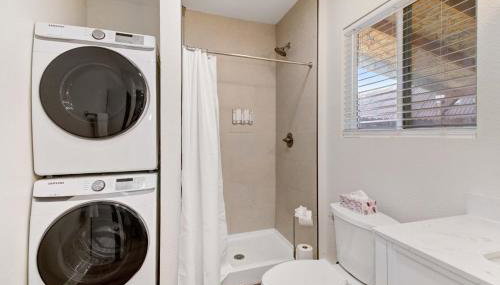 Country Charmer Single Story Cottage Pet Friendly - Foto 5