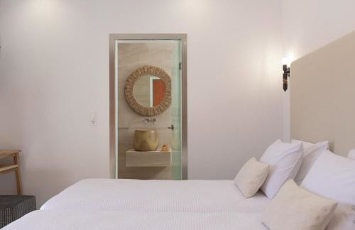 Jasmine Villa, with Heated Pool & Curated Design, By ThinkVilla - Foto 40