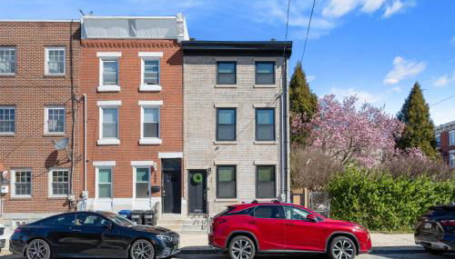 Welcome to The Lux Collective a Spacious 5-Bedroom House close to Stadiums, Universities, Center City & more! - Foto 5