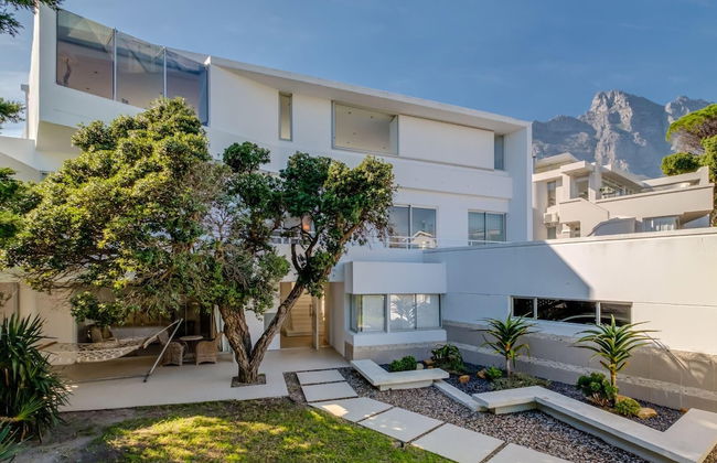 Six Bedroom Holiday Villa on Three Levels w Pool Silvertree - Foto 1