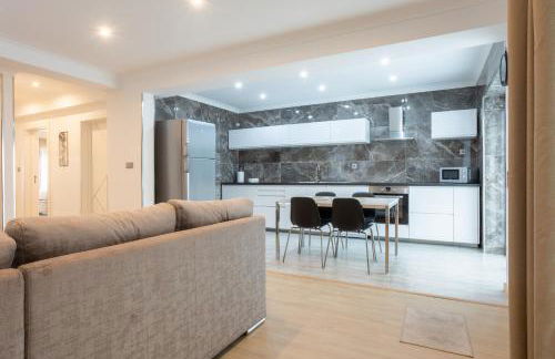 Edificio Luisa Premium - Photo 45