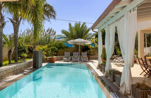 Villa Zamia con piscina - Foto 32