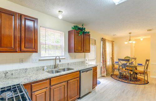 Pet-Friendly Home with Pool Access in Snellville! - Foto 2