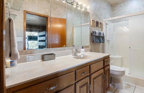 Pet-Friendly Home In The Main Channel w/ Breathtaking Sunsets & Lake Views - Foto 46