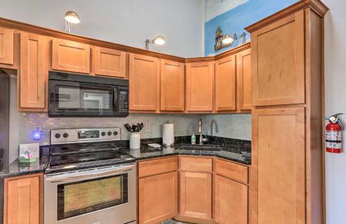 Quaint Couples Escape Pool, Near Lake Erie! - Foto 10