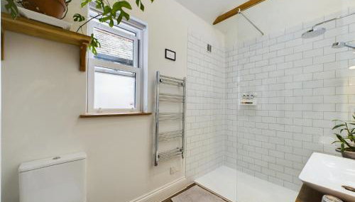 THE ANNEX, Lostwithiel Double Bed, Private Parking, Quiet Location - Foto 2, towels, Shower