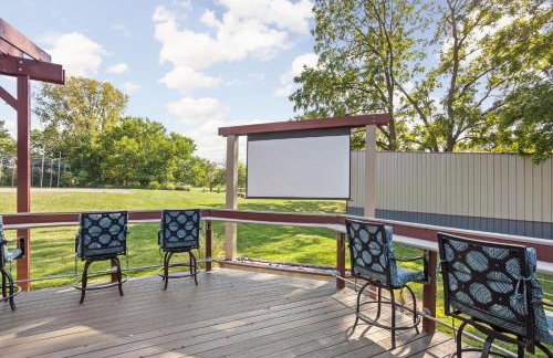 Sleeps 10, Indoor and Outdoor Theaters, Batting Cage, & Games! - Foto 5