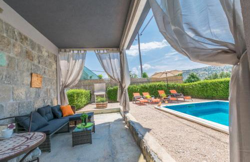 House Lisica - Photo 17