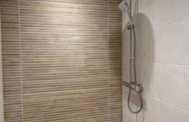 Spacious & Modern Garden Apartment - Foto 20