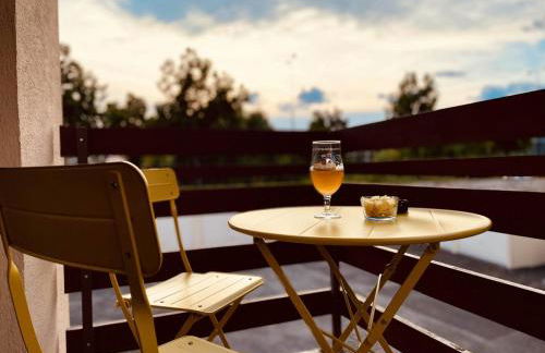 Le Studio Bleu*10' centre*Parking*Balcon - Foto 2