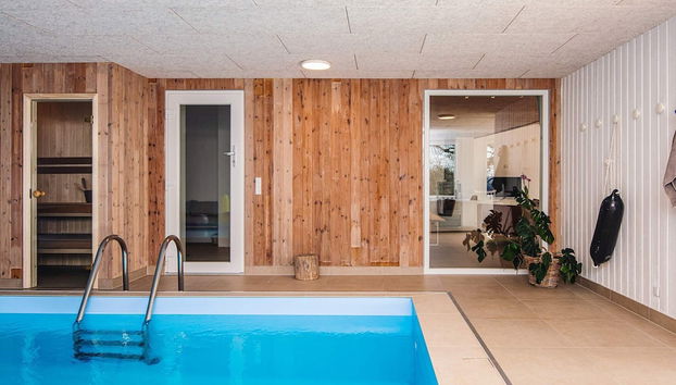 12 Person Holiday Home in Ebeltoft - Foto 4, Piscina
