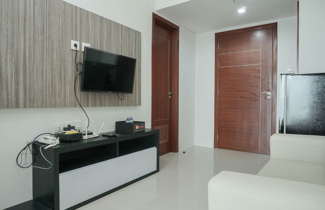 Fully Furnished Apartment with Comfortable Design 2BR Vittoria Residence - Photo 13