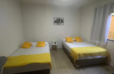 Casa com churrasqueira e piscina, perto de riacho - Foto 25