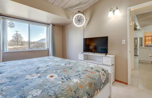 Clear Lake Gem on Canal with Dock Dogs Welcome! - Foto 25