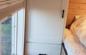 Couple’s retreat in Tiny Home w soaking tub/beach - Foto 24