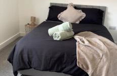 New Build 3-Bed in Rotherham Fast WiFi, Garden & Driveway - Foto 1