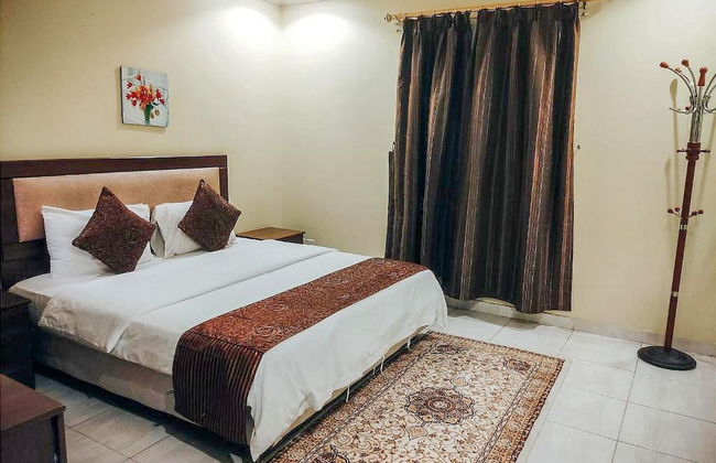 Al Ghubaishi Plaza - Photo 34