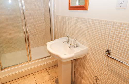 Pencroft Cottage - Photo 32