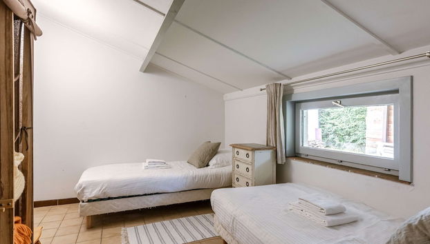 Cosy Bungalow Near the sea With car Bike Parking - Foto 4, Habitación