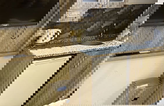 Street61 Studios - Photo 13