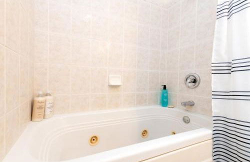 Newly Remodeled Family Friendly Home - Foto 12