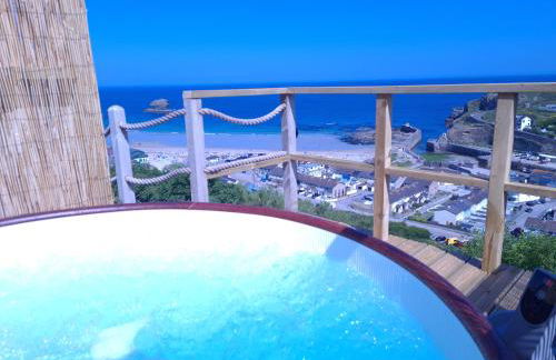 Sea views, Cornwall, Portreath, hot tub, sauna - Photo 2