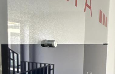 WPA Apartments - Zimmer- Modernes Apartment mit Parkplatz,WiFi,Netflix - Foto 19