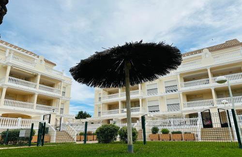 Schöne Unterkunft mit Pool und Terrasse. - Foto 1