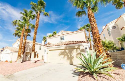 Gorgeous home away from home 3 bed 3 bath W/ pool - Foto 14