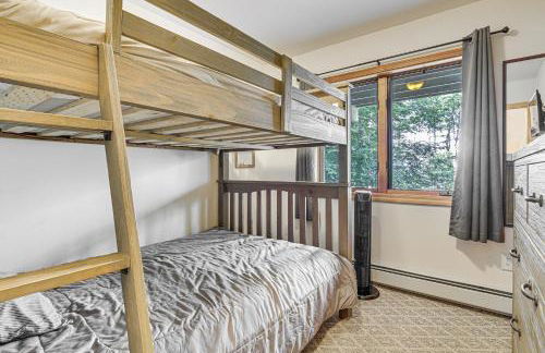 Peaceful Highland Lake Home with Kayaks, Dock Access - Foto 19